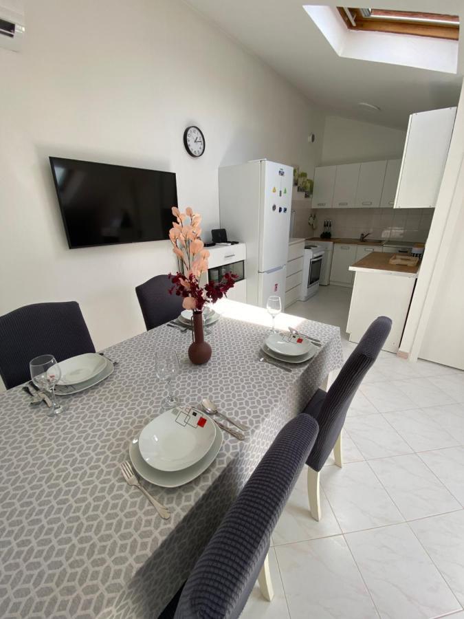 Apartman Paulo ポレッチ エクステリア 写真