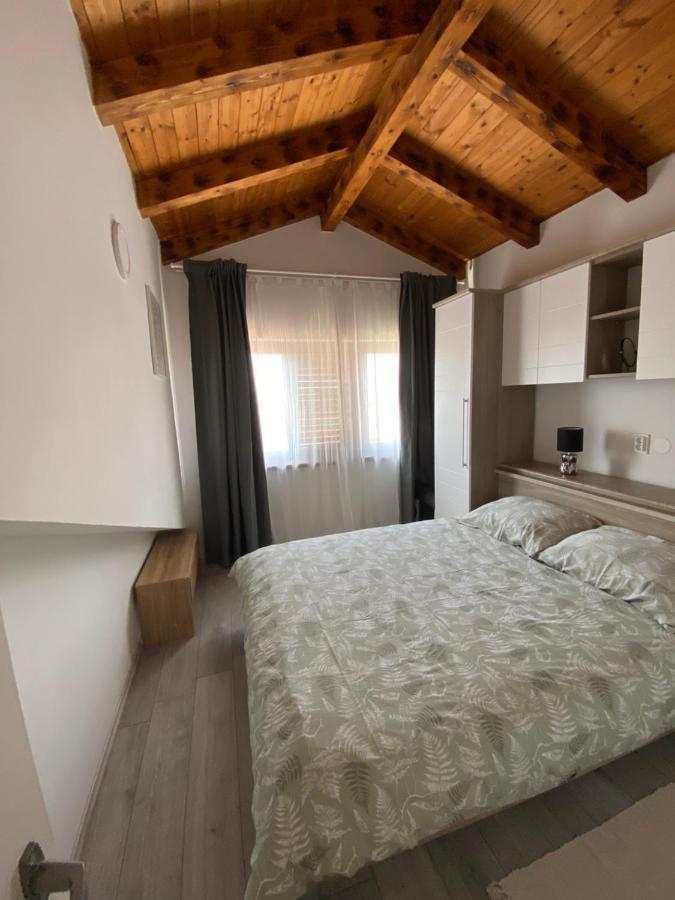 Apartman Paulo ポレッチ エクステリア 写真